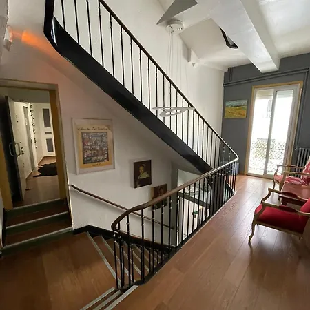 Apartment N6 Combes